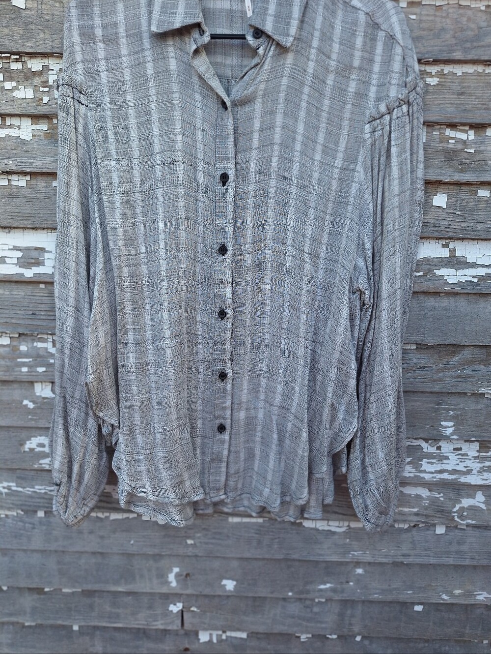 Free People Headed to the Highlands Grey Button-Front Women’s Shirt Size Medium - Picture 4 of 7